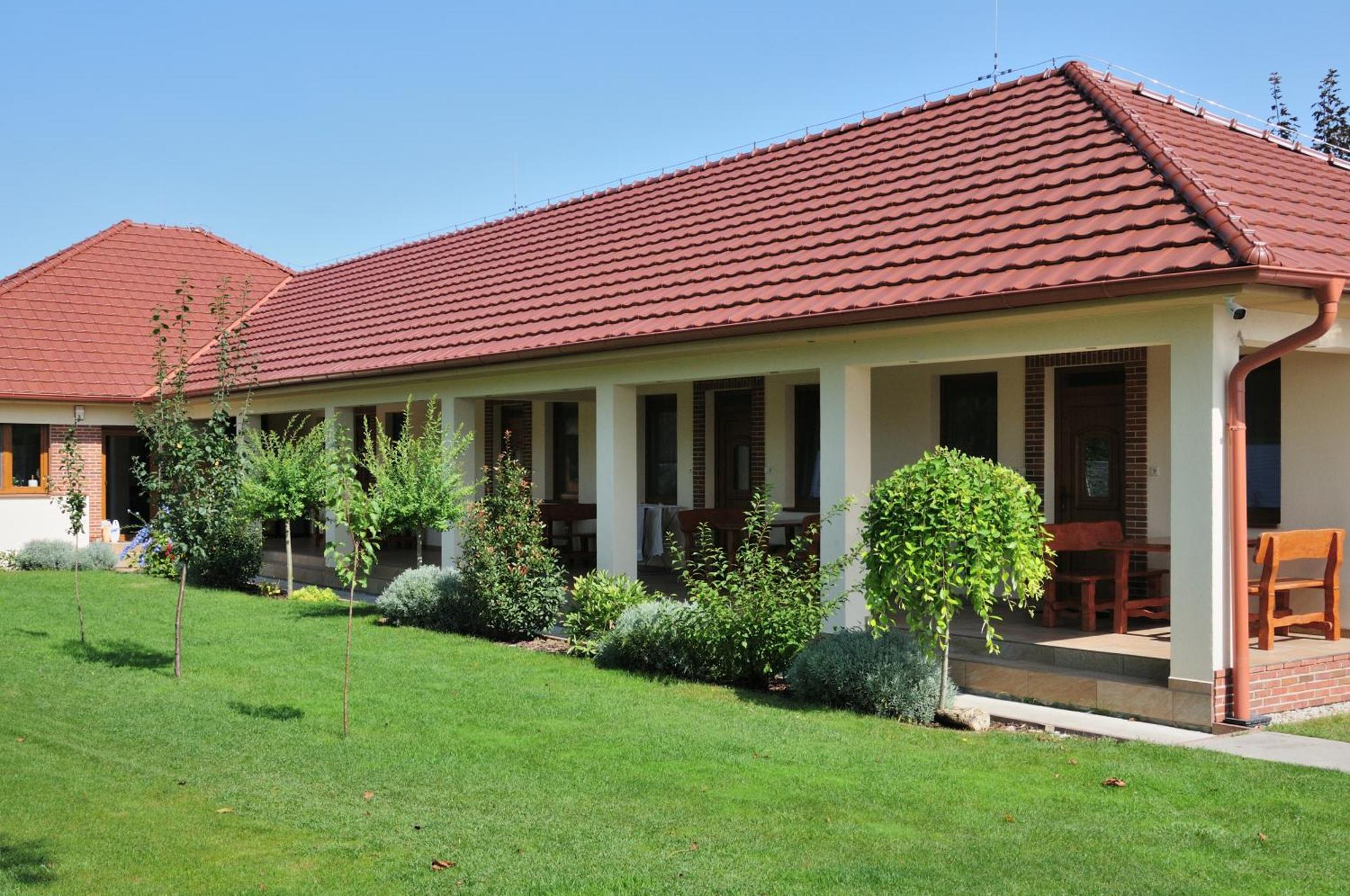 Néró Apartman Veľký Meder Esterno foto