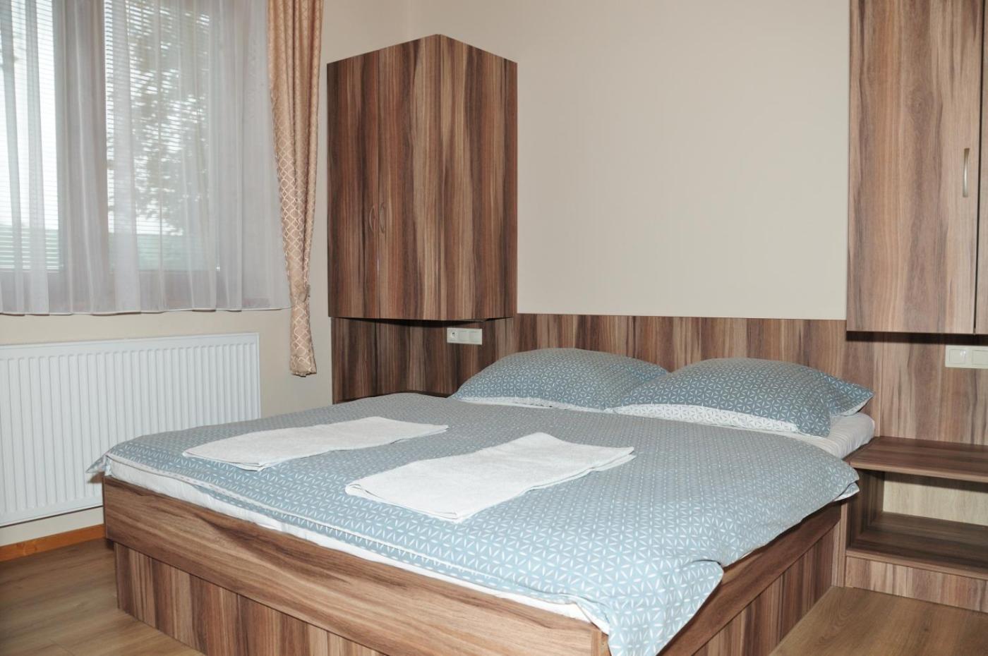 Néró Apartman Veľký Meder Esterno foto