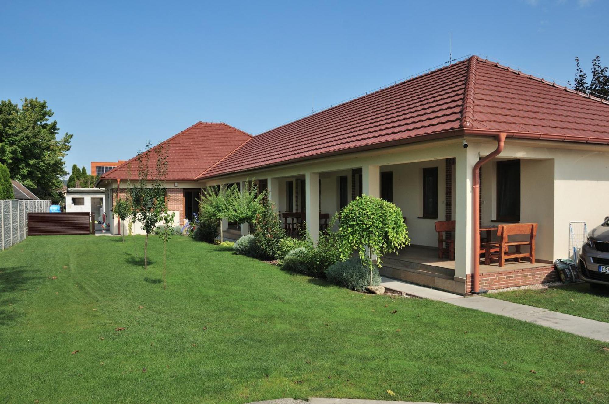 Néró Apartman Veľký Meder Esterno foto