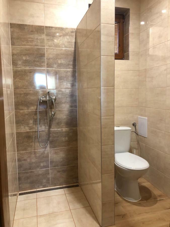 Néró Apartman Veľký Meder Esterno foto